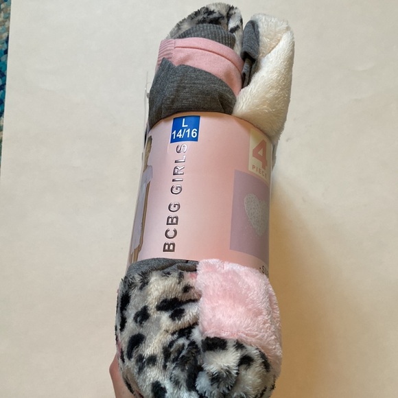 NWT BCBG Girls 4 piece pajama set super soft comfy and cozy - Picture 8 of 9